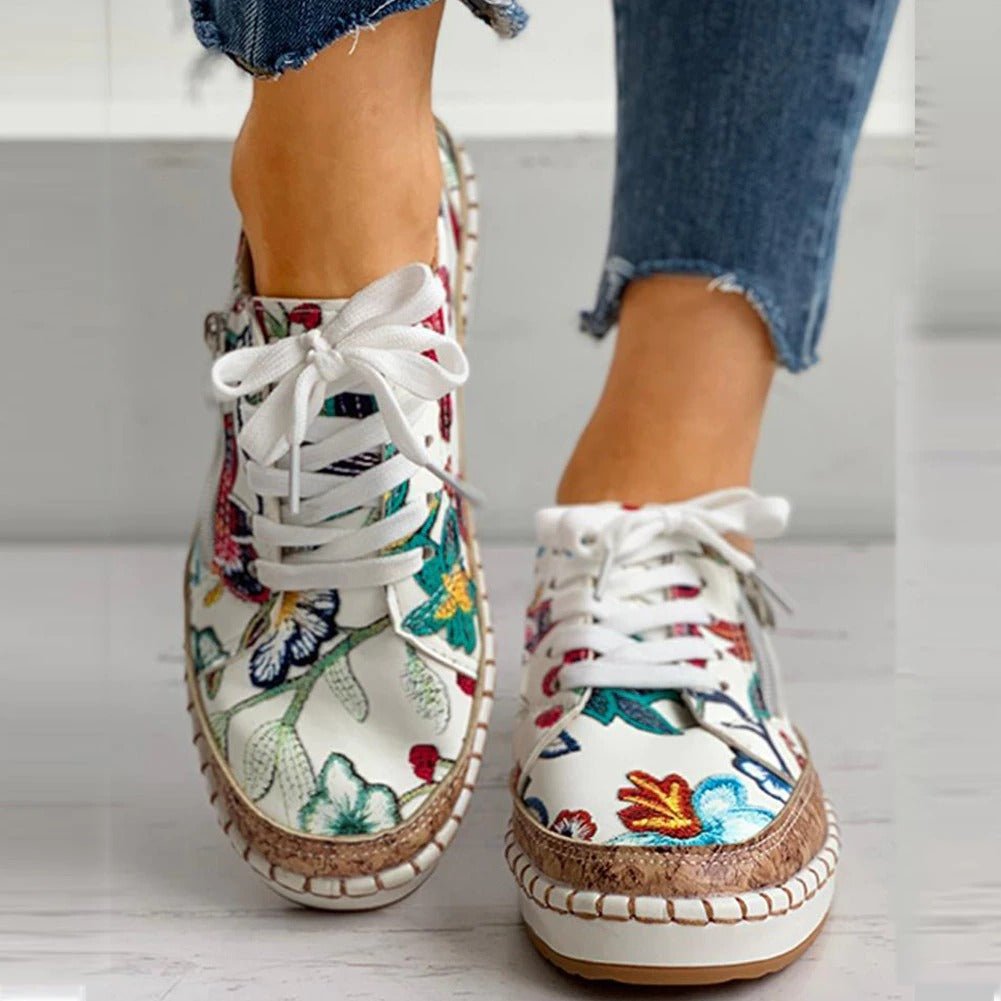 FLORIANA | Sneakers Ortopediche con Unico Design Vintage di Fiori
